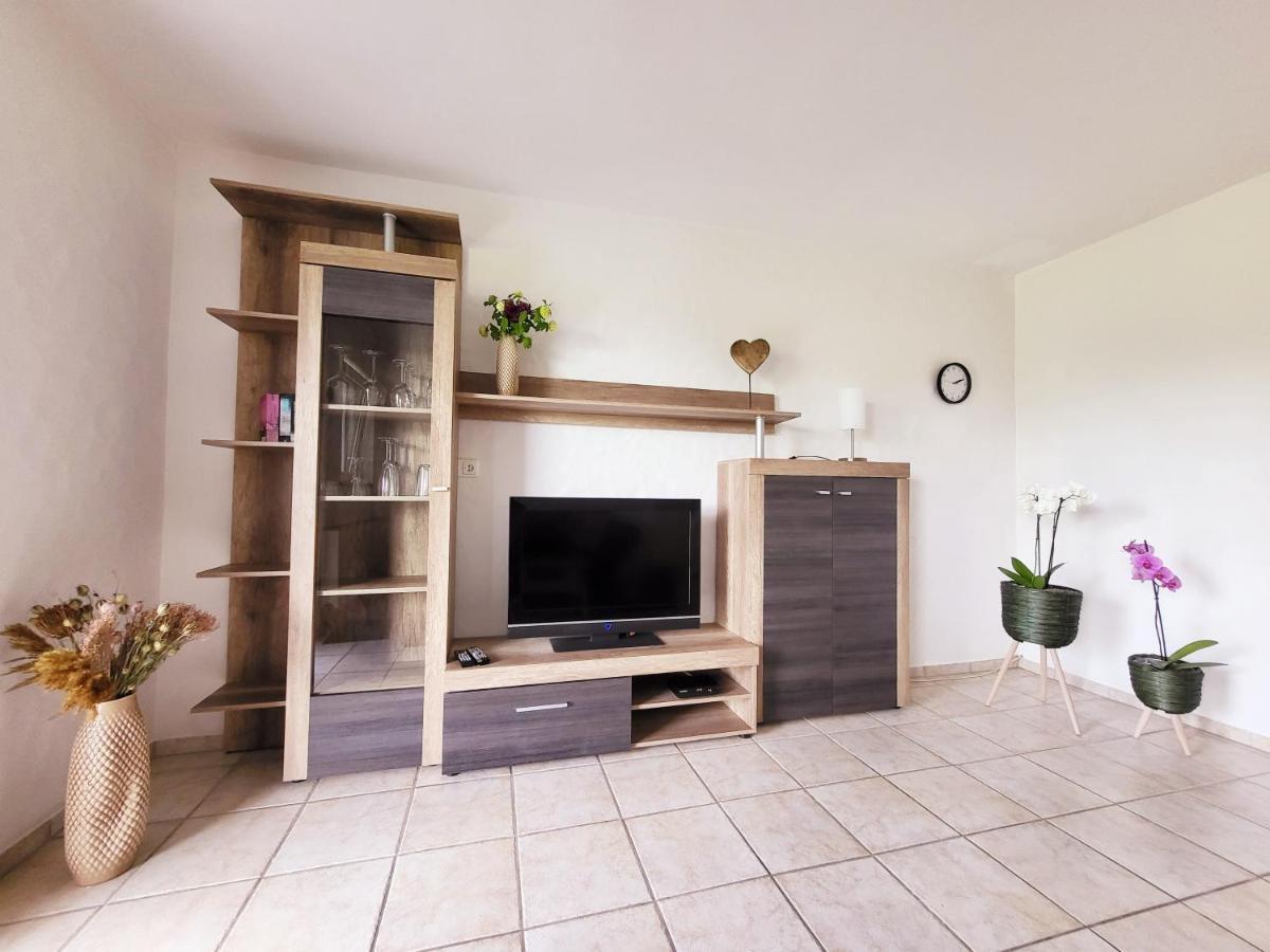 Ferienwohnung Mary Schmidtheim Exteriör bild